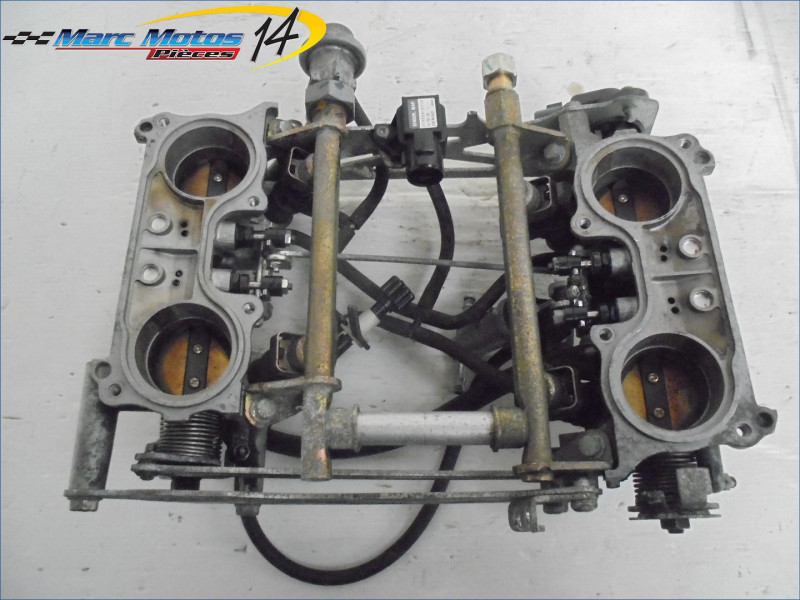 RAMPE D'INJECTION HONDA 1300 ST PAN EUROPEAN ABS 2006