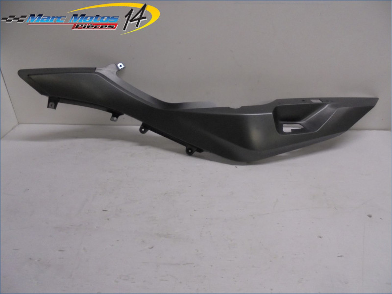 CACHE LATERAL GAUCHE BMW R1200RT 2016