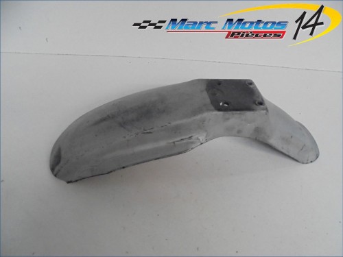 GARDE BOUE AVANT SUZUKI 600 DR SN41A