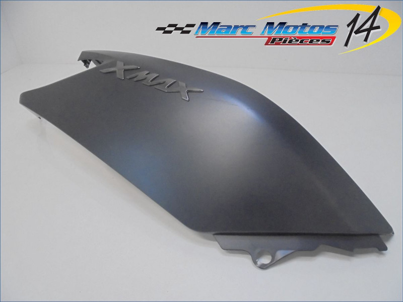 CACHE LATERAL DROIT YAMAHA 125 XMAX 2010