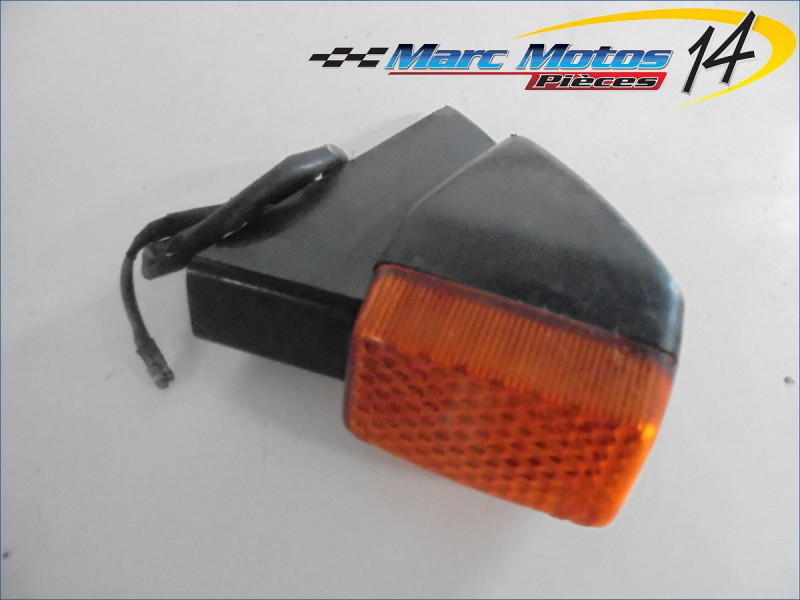 CLIGNOTANT ARRIERE DROIT HONDA 1000 CBR F SC21