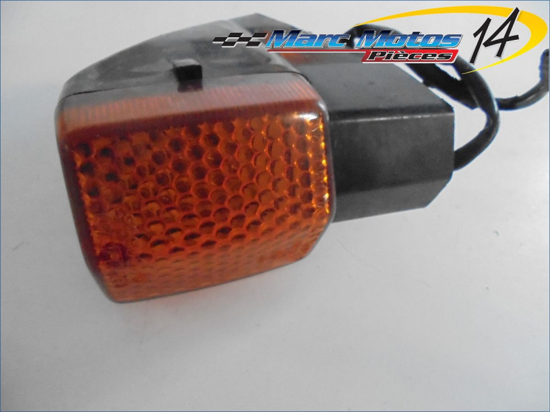 CLIGNOTANT ARRIERE DROIT HONDA 1000 CBR F SC21