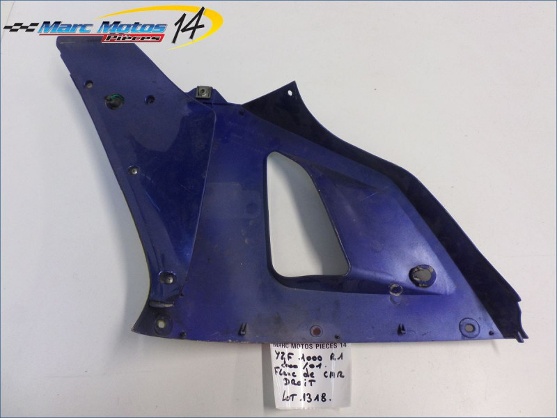 FLANC DE CARENAGE DROIT YAMAHA R1 2000