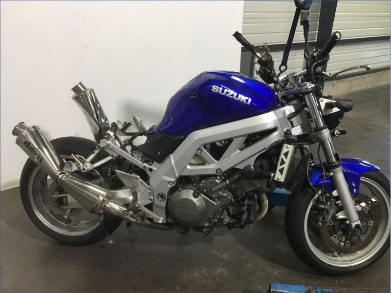 SUZUKI 1000 SV N