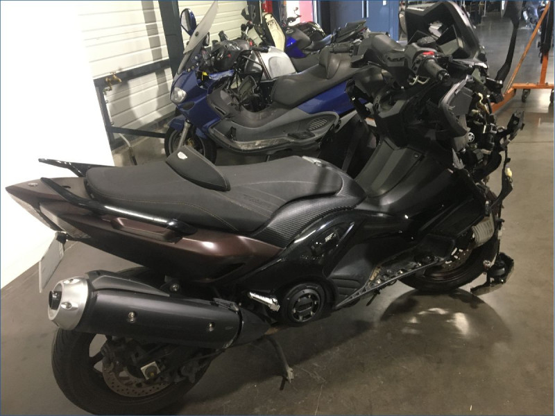 YAMAHA 530 TMAX 