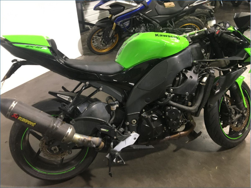 KAWASAKI ZX10R 