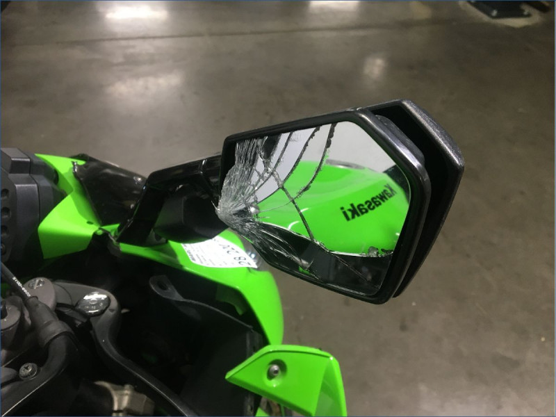 KAWASAKI ZX10R 