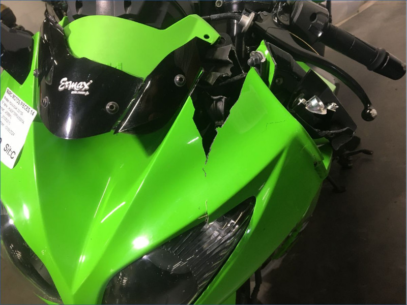 KAWASAKI ZX10R 