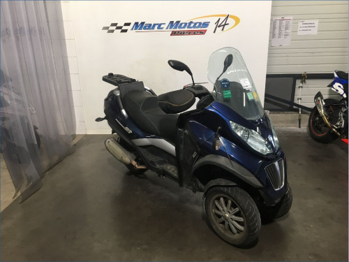 PIAGGIO 400 MP3 LT 