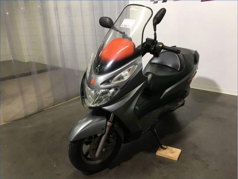 SUZUKI 125 BURGMAN 