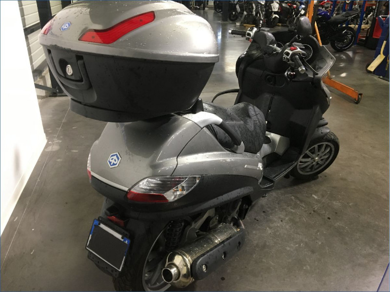 PIAGGIO 400 MP3 LT