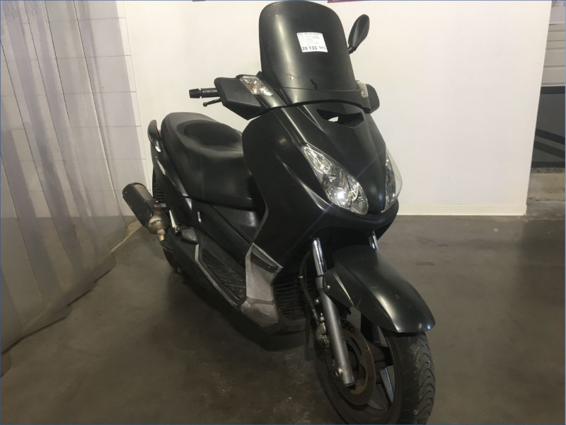 YAMAHA 125 XMAX 