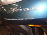 PEUGEOT 400 METROPOLIS 