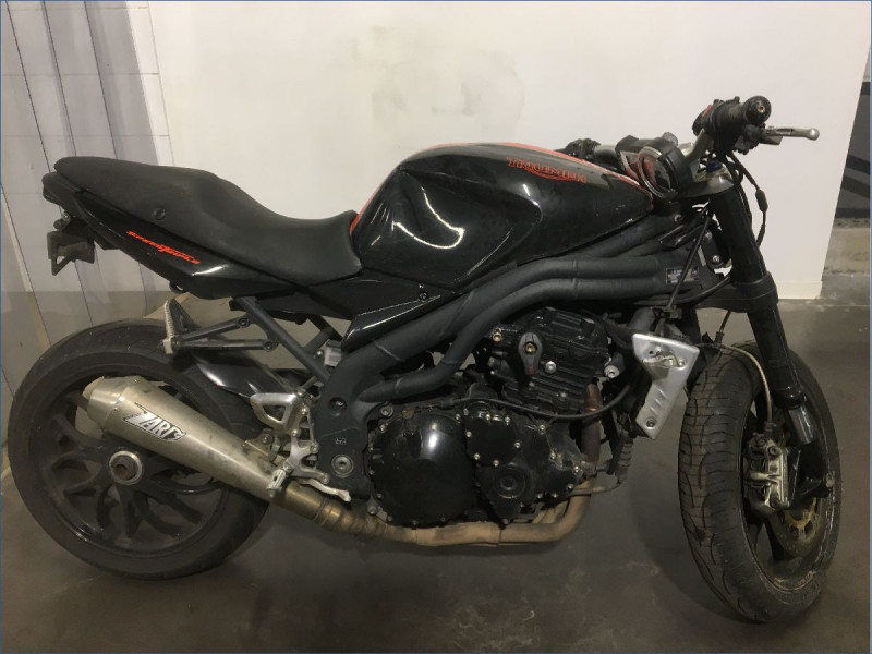 TRIUMPH 1050 SPEED TRIPLE 