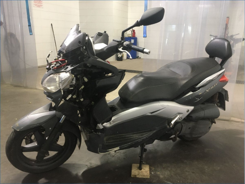 YAMAHA 125 XMAX 