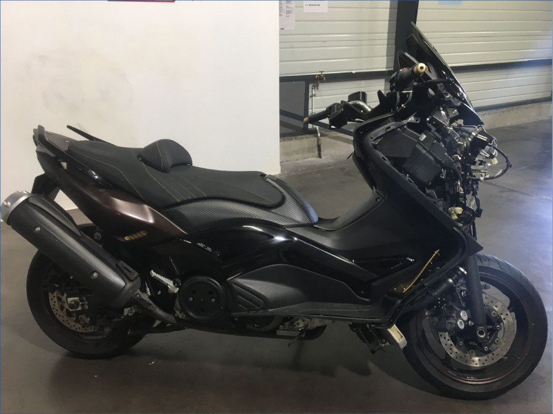 YAMAHA 530 TMAX 