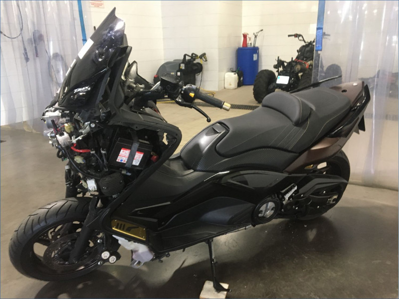 YAMAHA 530 TMAX 