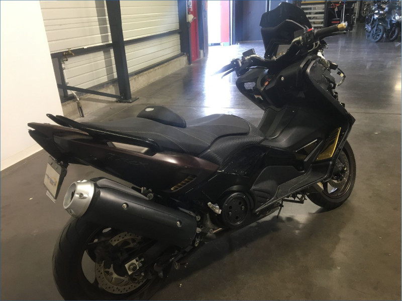 YAMAHA 530 TMAX 