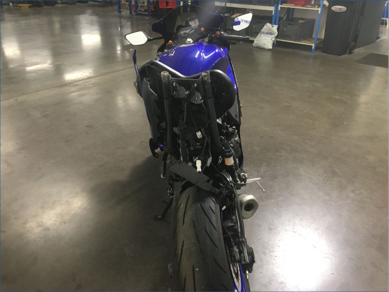 YAMAHA YZF-R7 