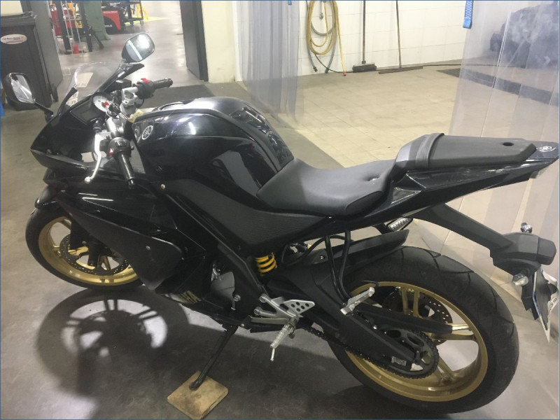 YAMAHA 125 YZF R 