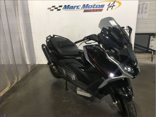 KYMCO 550 AK 