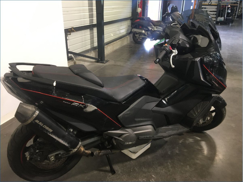 KYMCO 550 AK 