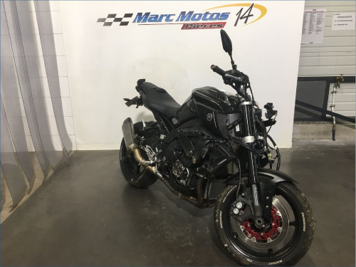 YAMAHA MT10 