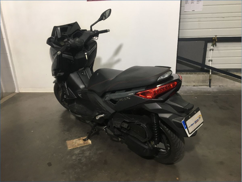 YAMAHA 125 XMAX 