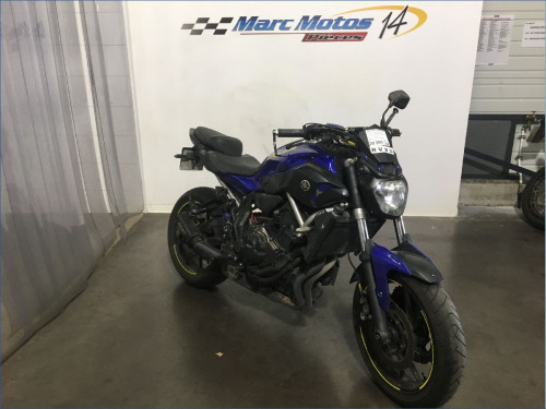 YAMAHA MT07 