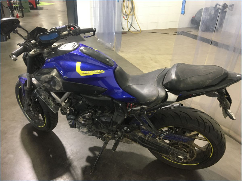 YAMAHA MT07 