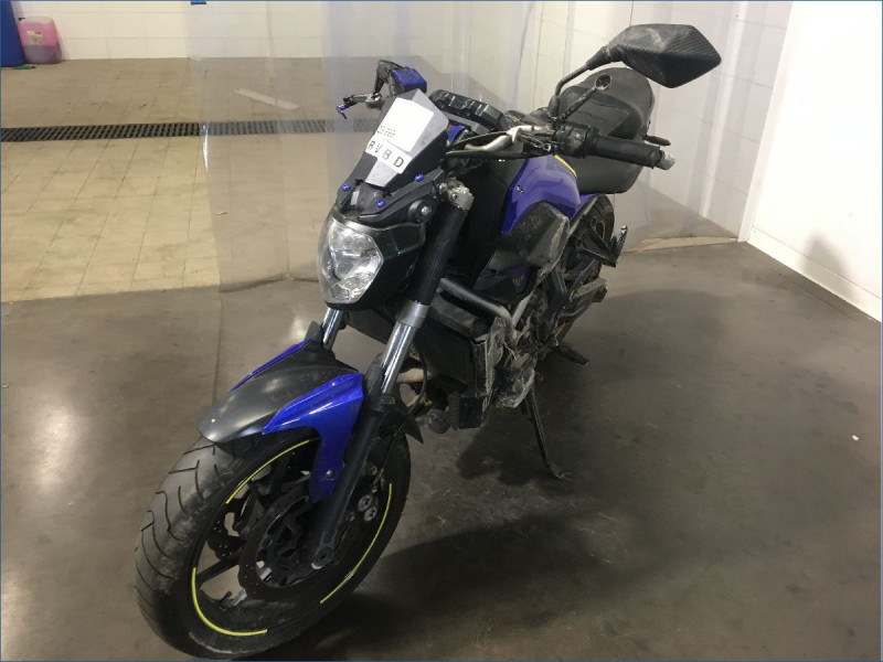 YAMAHA MT07 