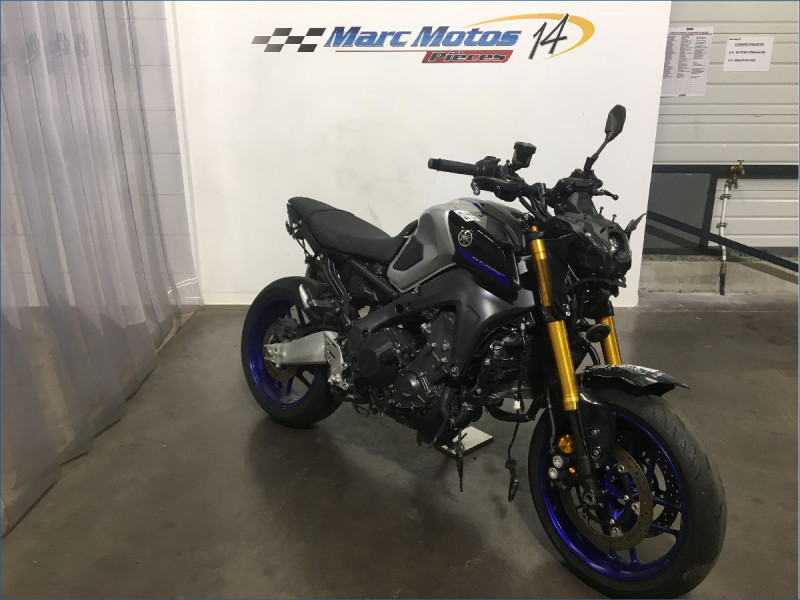 YAMAHA MT09 