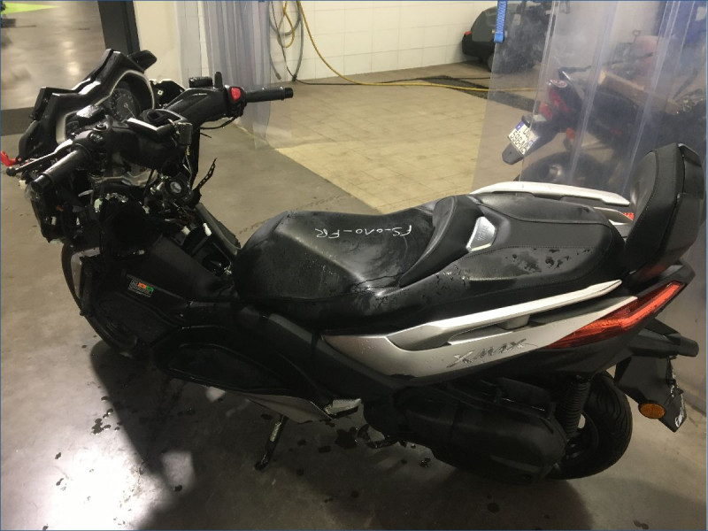 YAMAHA 125 XMAX 