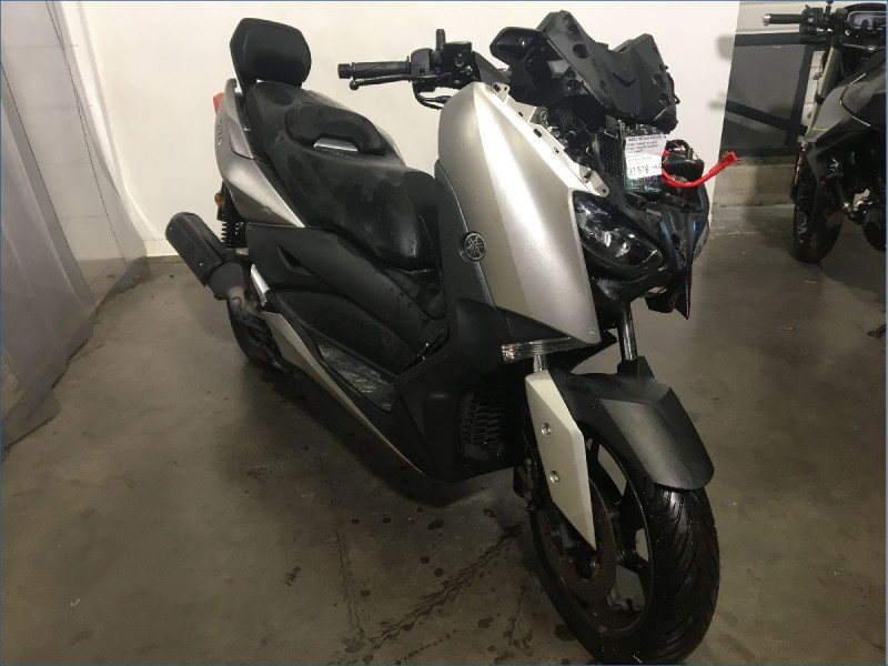 YAMAHA 125 XMAX 