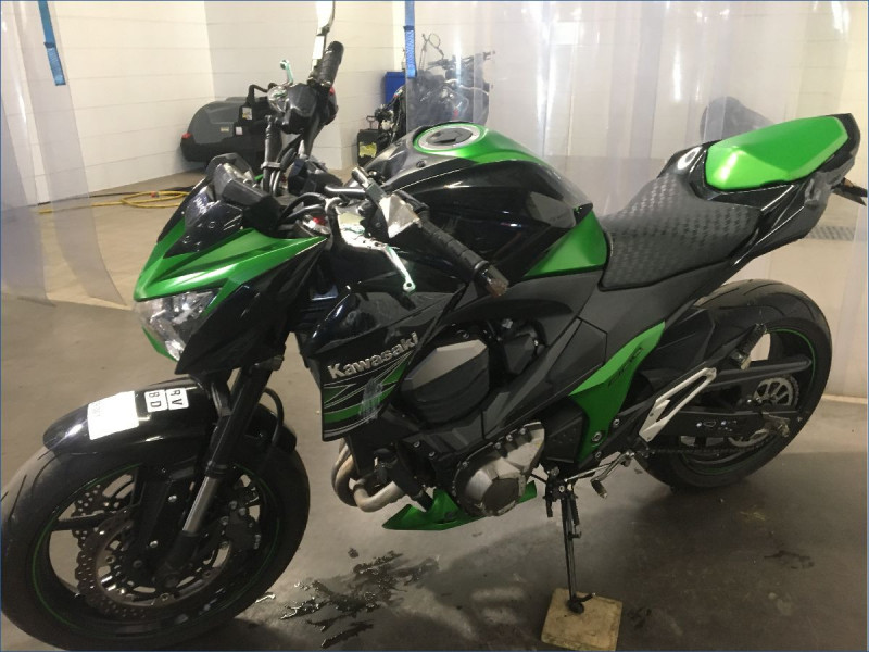 KAWASAKI Z800 