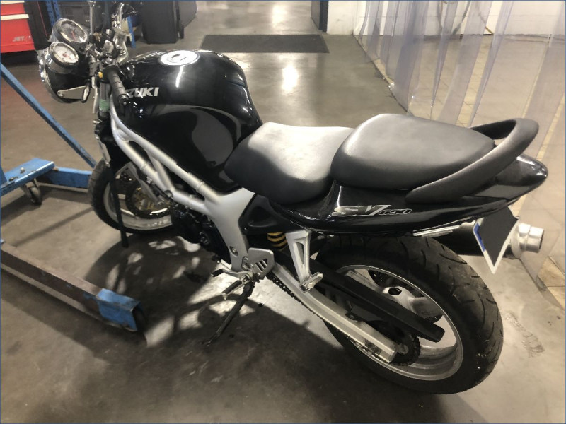 SUZUKI 650 SV N