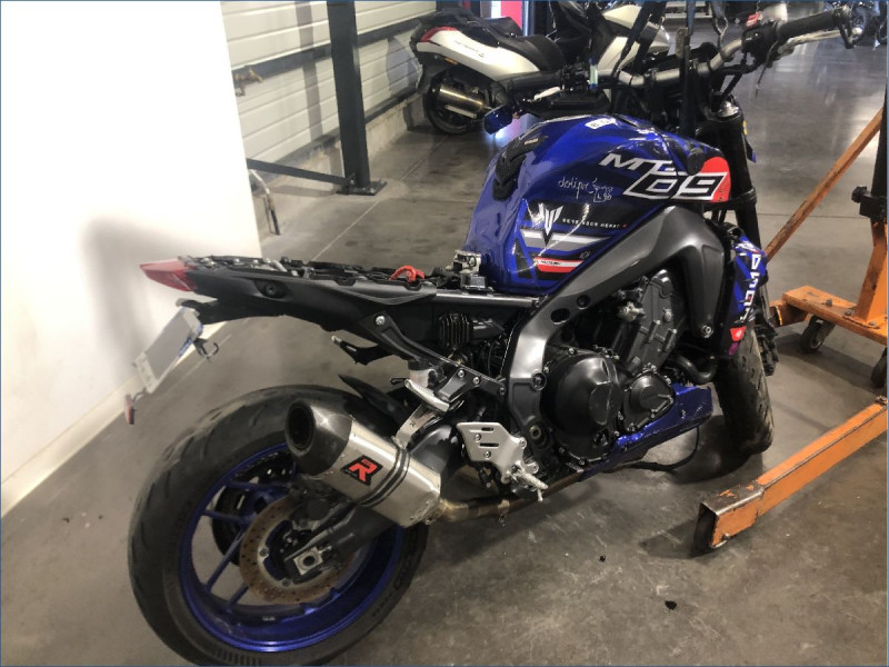 YAMAHA MT09 