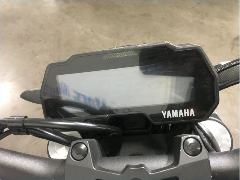 YAMAHA 125 MT 