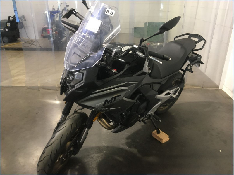 CFMOTO 700 MT 