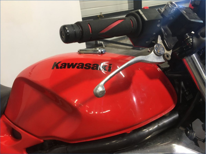 KAWASAKI ER5 