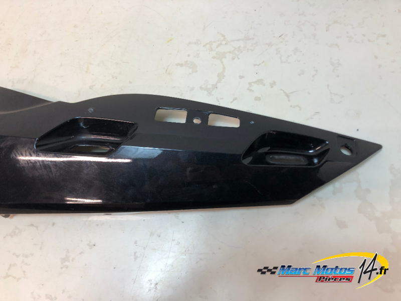 CACHE LATERAL GAUCHE BMW R1200RT 2010