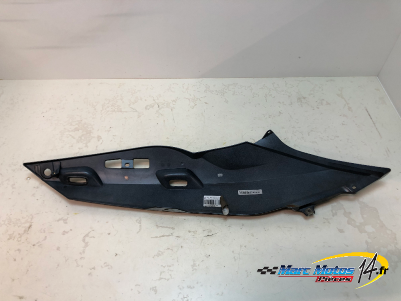 CACHE LATERAL GAUCHE BMW R1200RT 2010