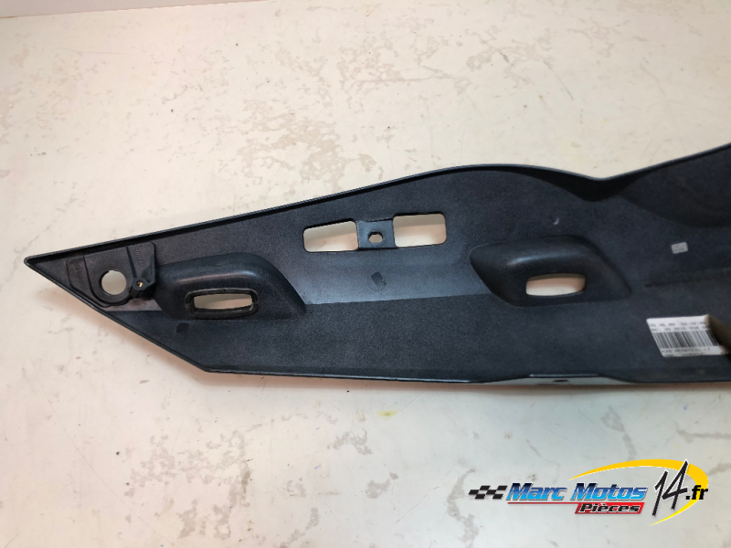 CACHE LATERAL GAUCHE BMW R1200RT 2010