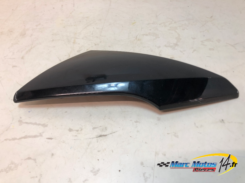 HABILLAGE DE TETE DE FOURCHE DROIT BMW R1200RT 2010