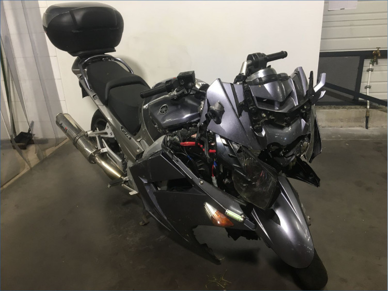 YAMAHA 1300 FJR 