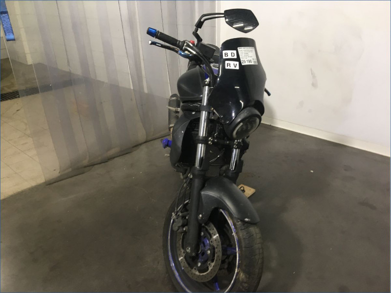 SUZUKI 650 GLADIUS 