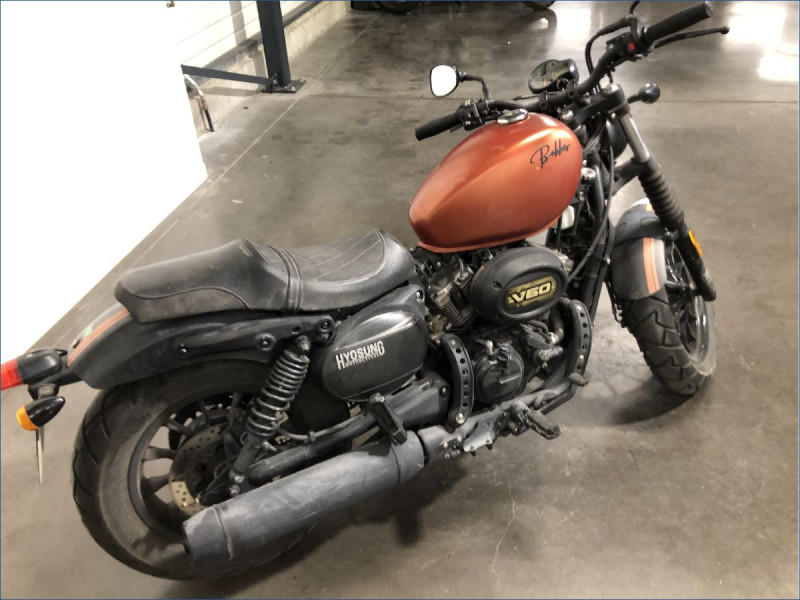 HYOSUNG 125 BOBBER 