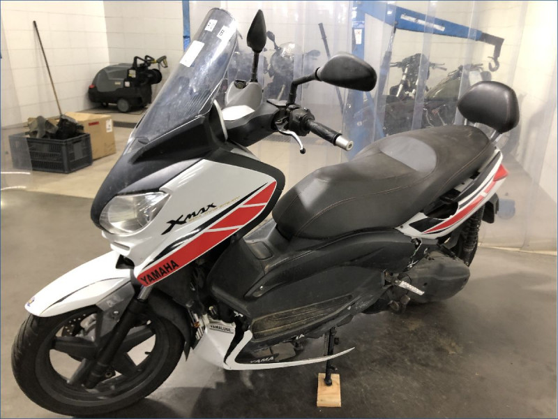 YAMAHA 125 XMAX 