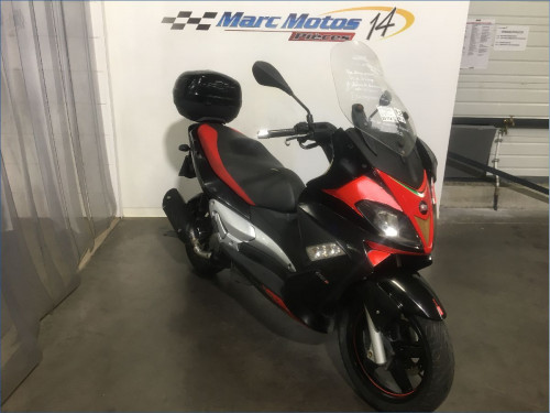 APRILIA 125 SR MAX 