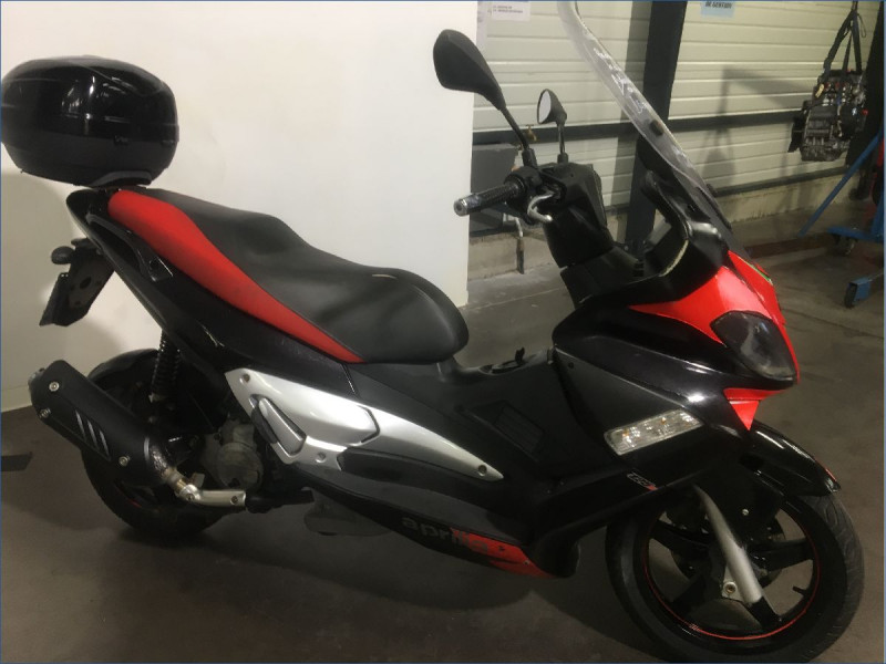 APRILIA 125 SR MAX 